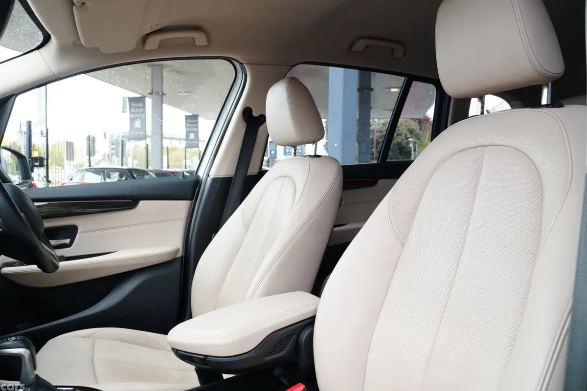 BMW 2-Series MPV, Diesel, 2019, White