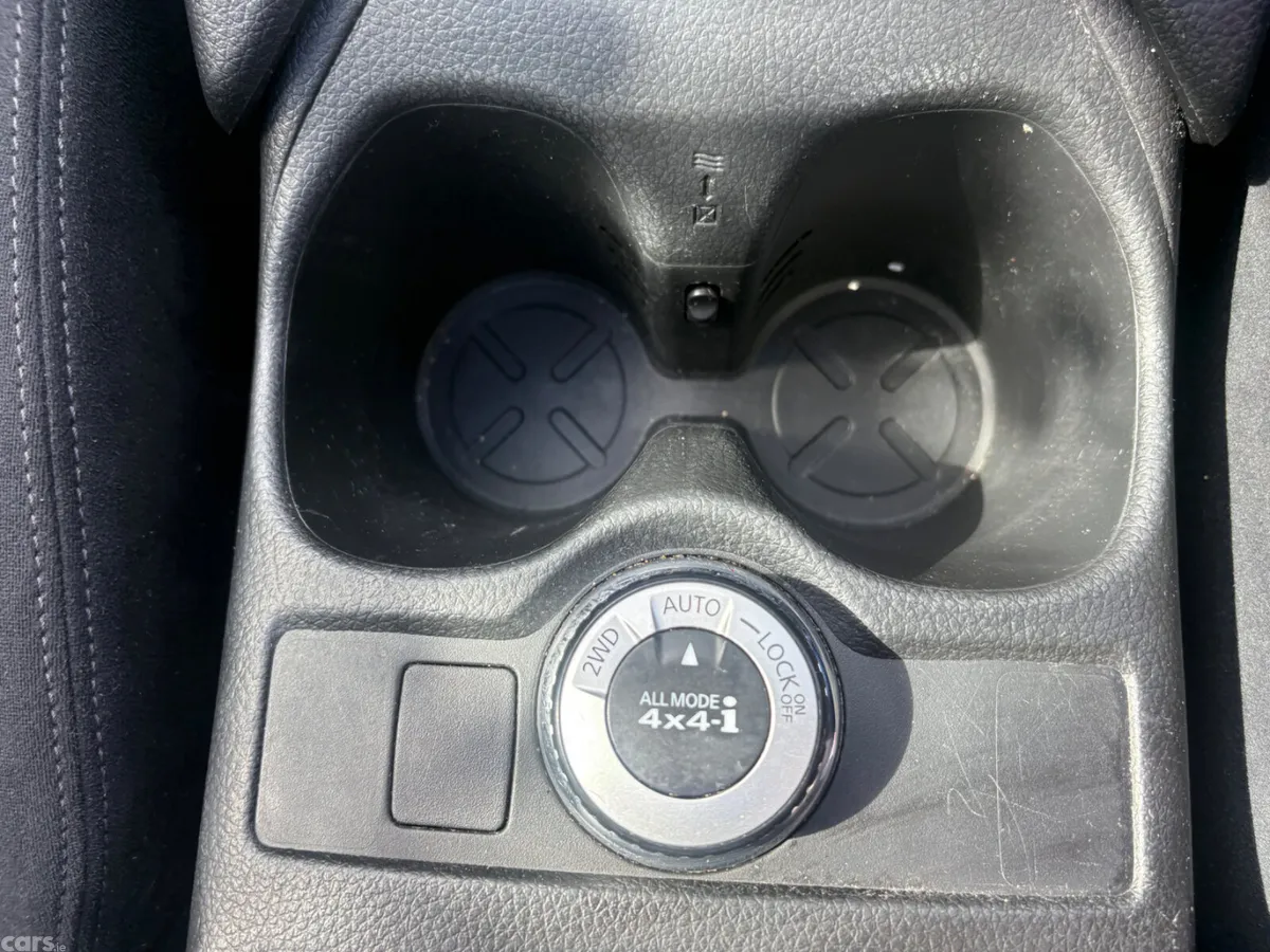 Nissan X-Trail SUV, Diesel, 2015, Silver
