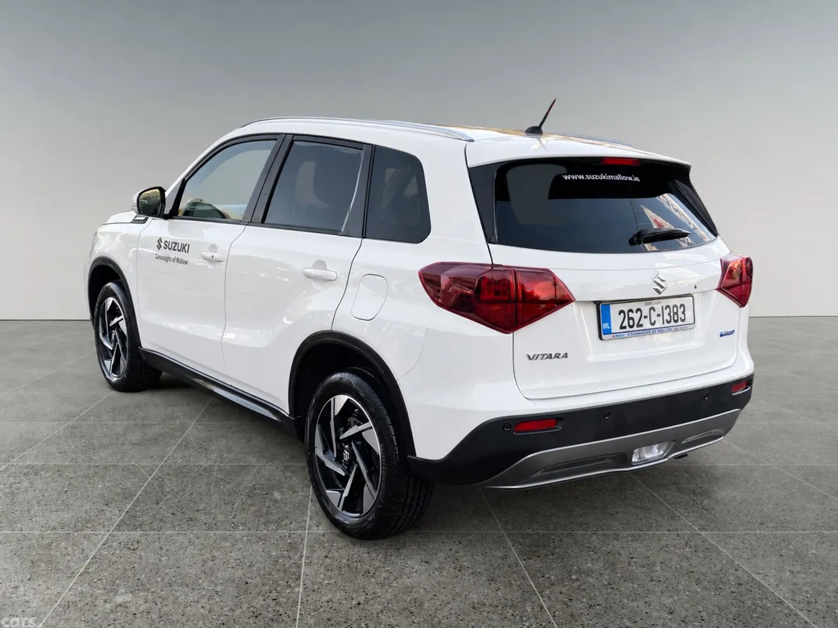 Suzuki Vitara SUV, Petrol Hybrid, 2026, White