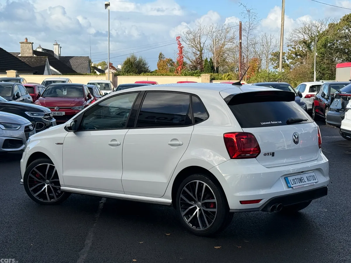 Volkswagen Polo Hatchback, Petrol, 2017, White