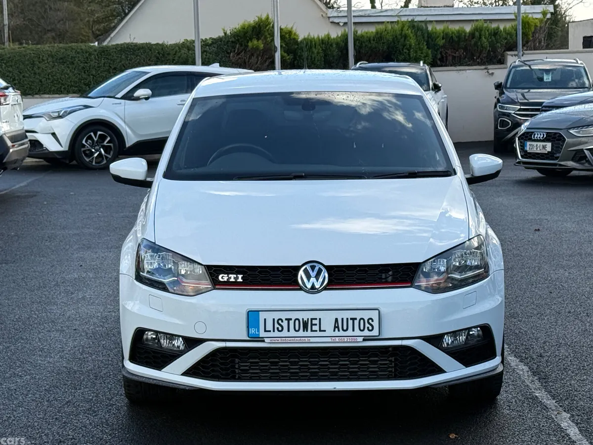 Volkswagen Polo Hatchback, Petrol, 2017, White