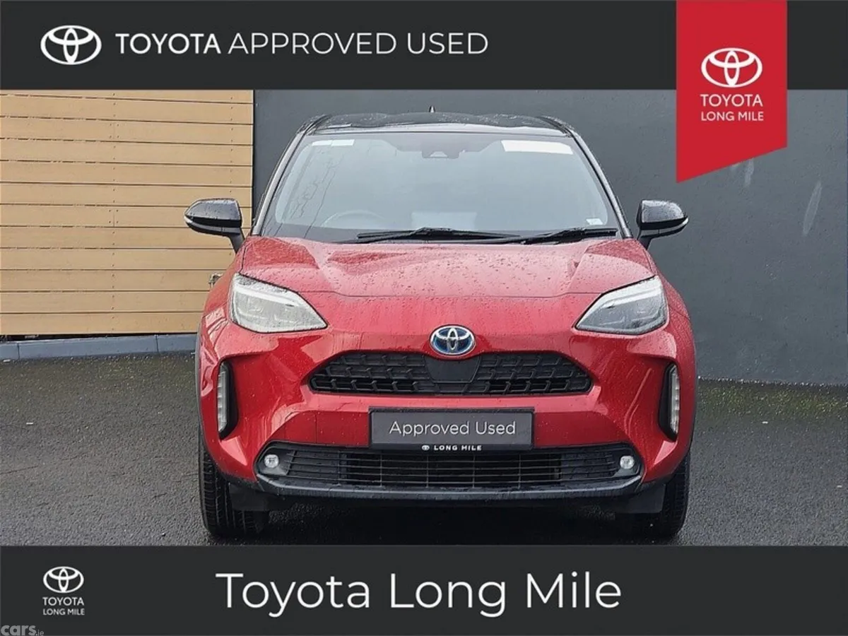 Toyota Yaris Cross Hatchback, Petrol Hybrid, 2023, Red