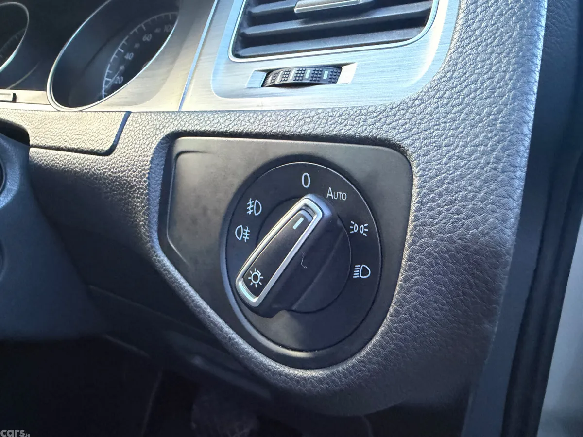 Volkswagen Golf Hatchback, Petrol, 2014, Grey