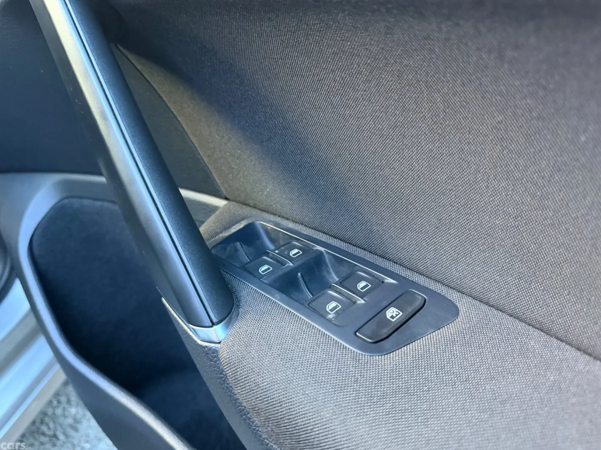 Volkswagen Golf Hatchback, Petrol, 2014, Grey