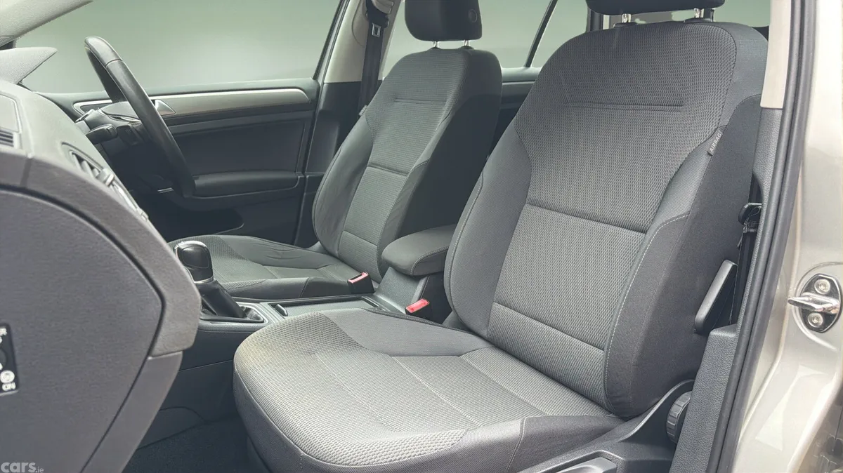 Volkswagen Golf Hatchback, Petrol, 2014, Grey