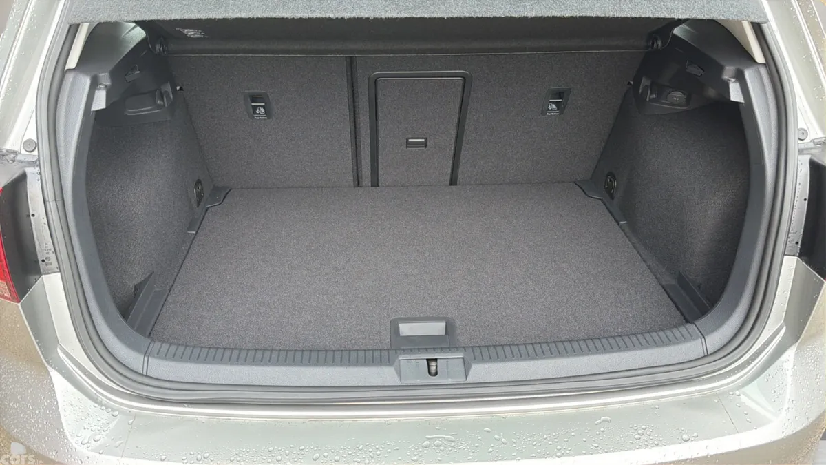 Volkswagen Golf Hatchback, Petrol, 2014, Grey