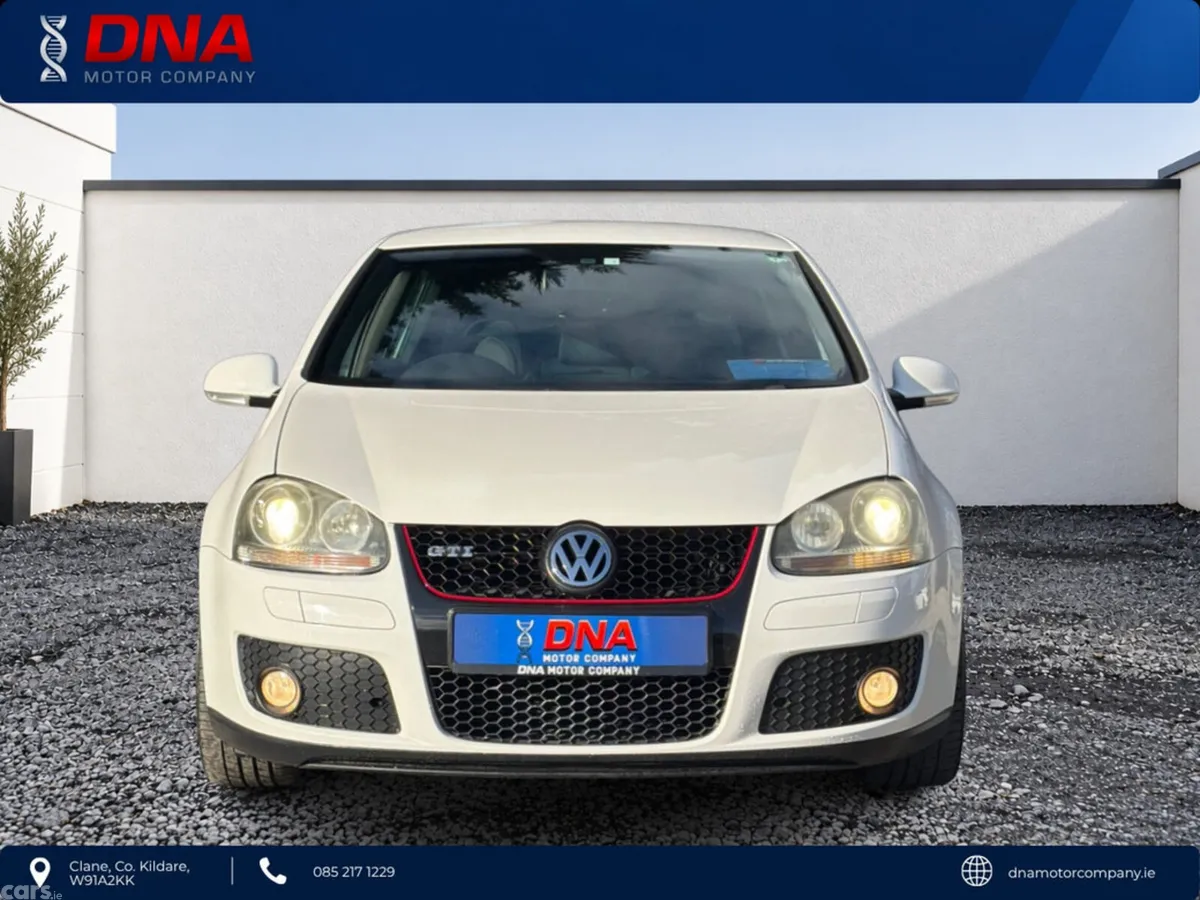 Volkswagen Golf Hatchback, Petrol, 2008, White