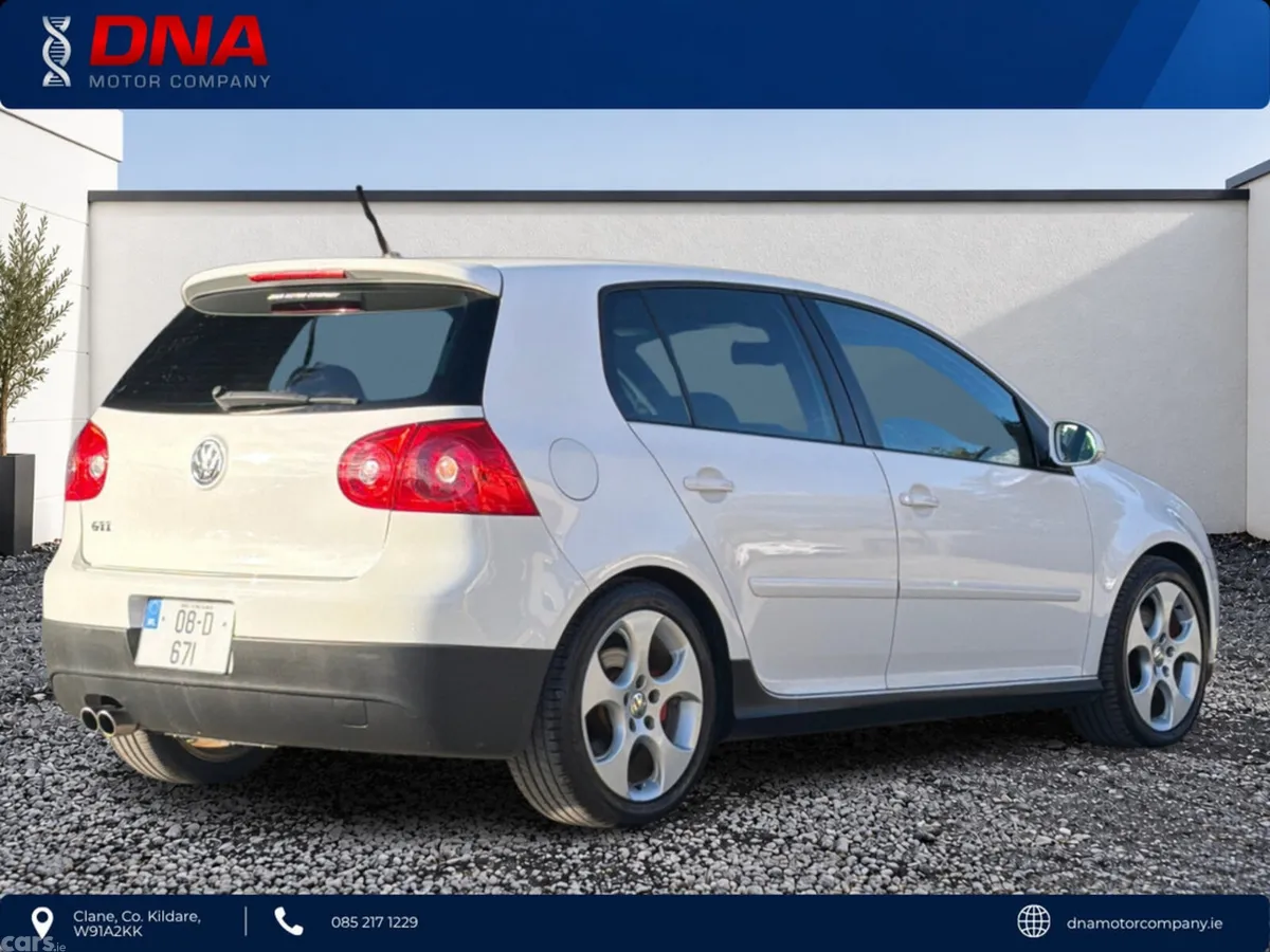 Volkswagen Golf Hatchback, Petrol, 2008, White