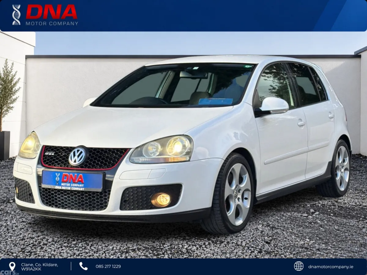 Volkswagen Golf Hatchback, Petrol, 2008, White