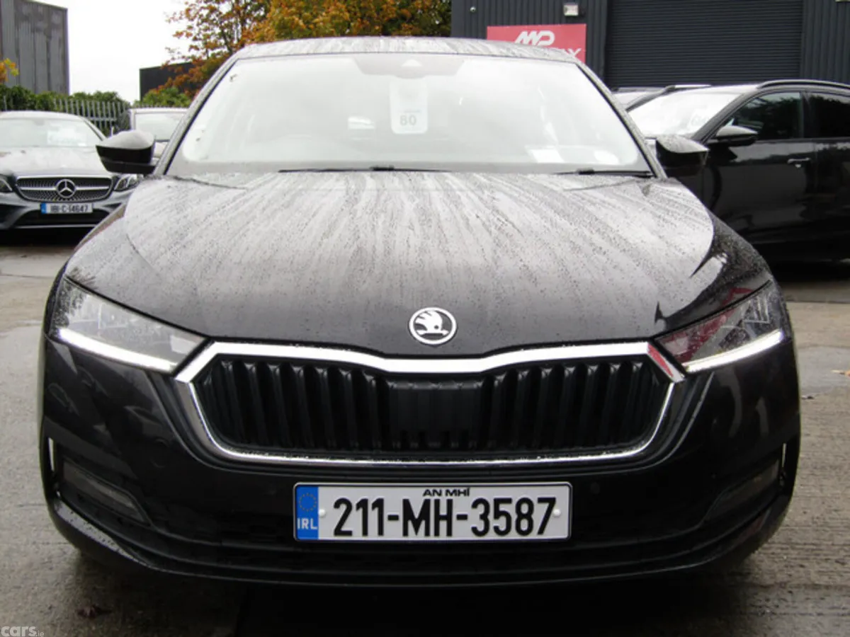 Skoda Octavia Hatchback, Diesel, 2021, Black