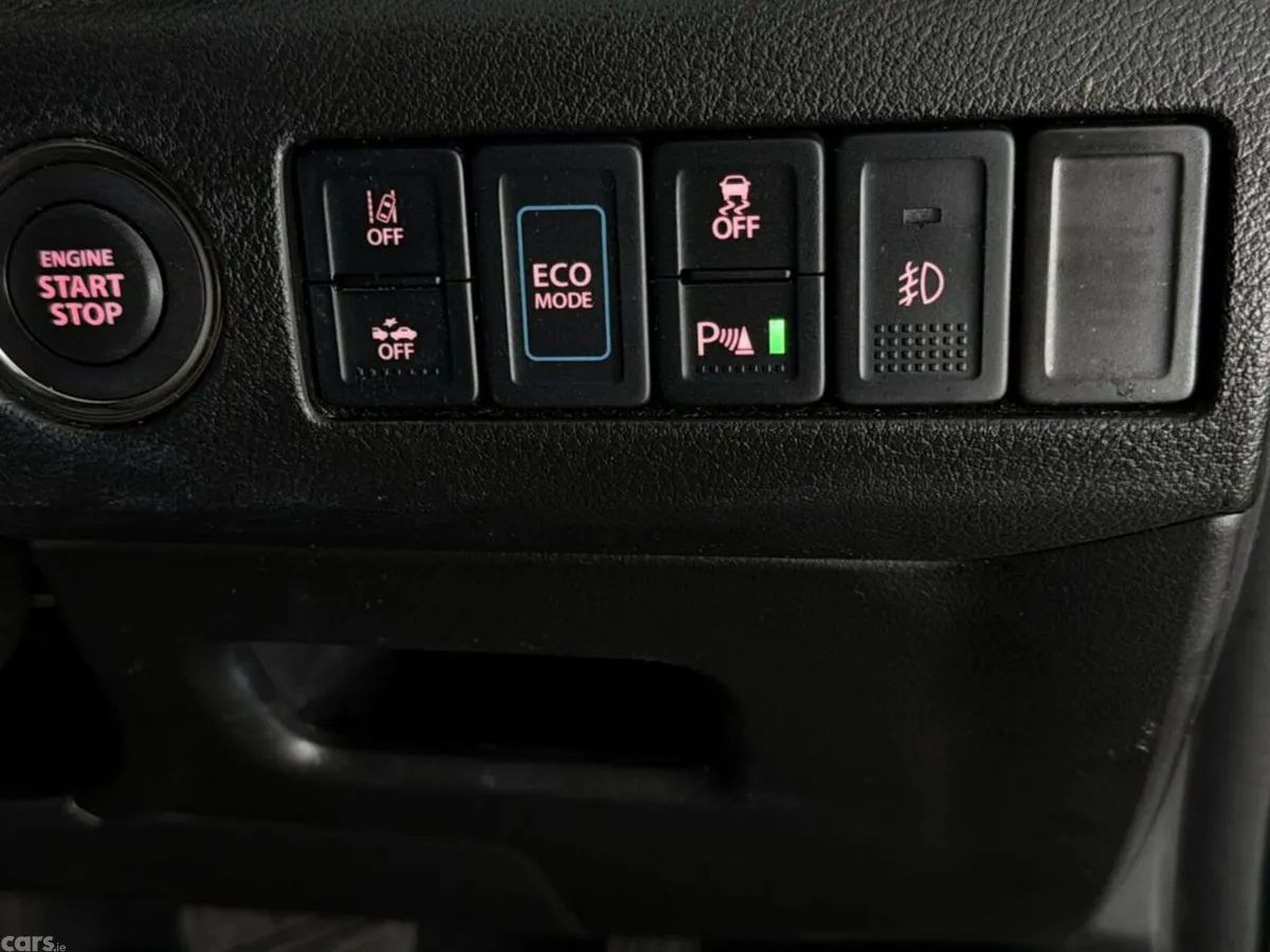 Suzuki Vitara SUV, Petrol Hybrid, 2024, Grey