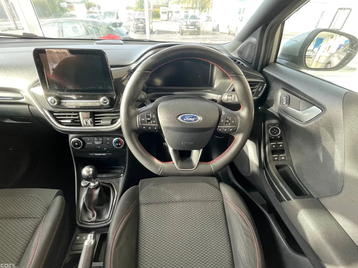 Ford Puma MPV, Petrol Hybrid, 2021, Grey