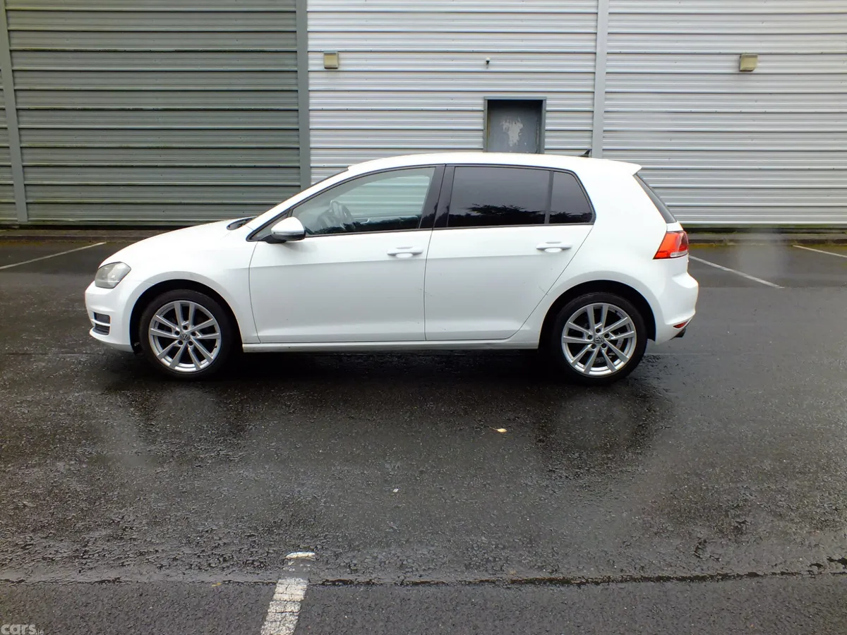 Volkswagen Golf Hatchback, Petrol, 2016, White