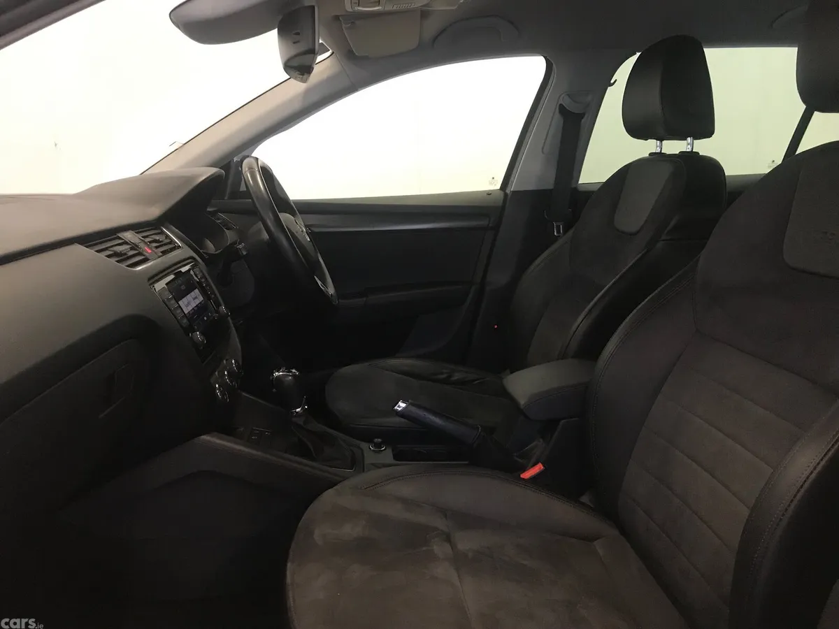 Skoda Octavia Estate, Diesel, 2017, Grey