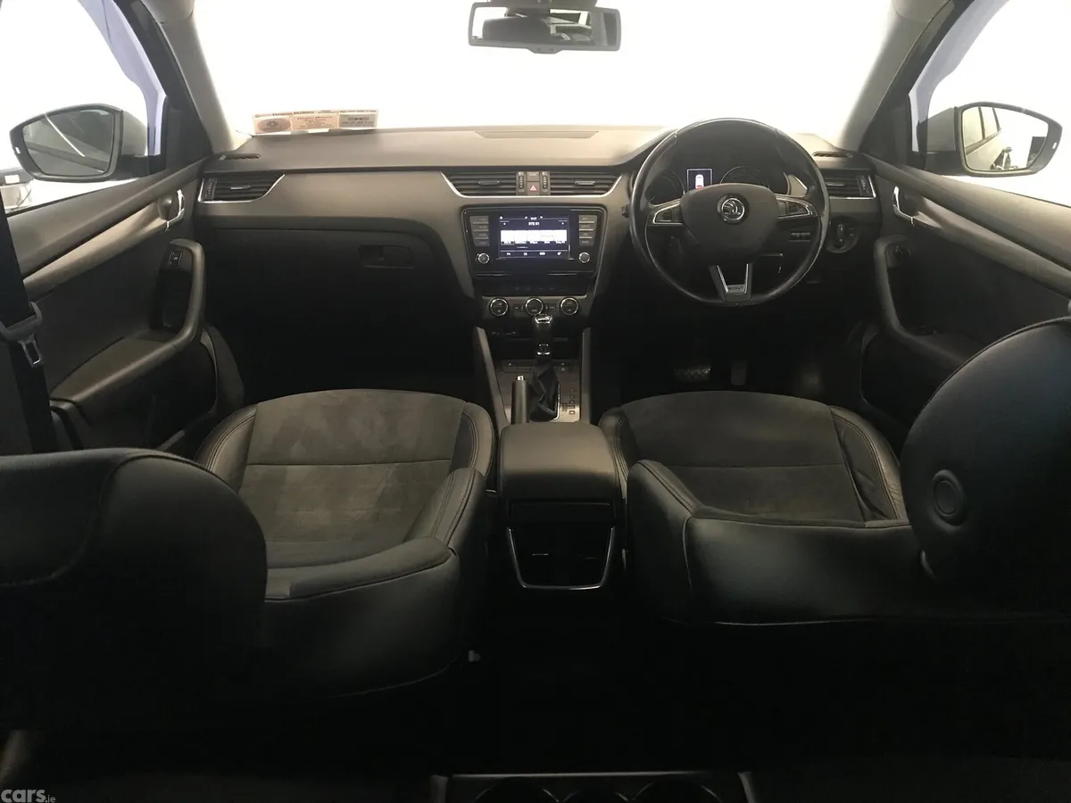 Skoda Octavia Estate, Diesel, 2017, Grey