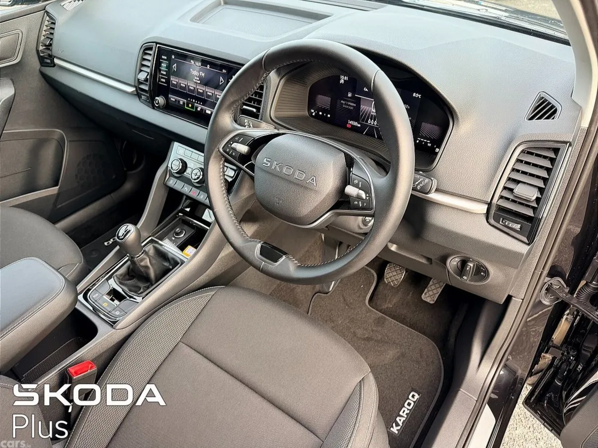 Skoda Karoq Estate, Petrol, 2026, Black