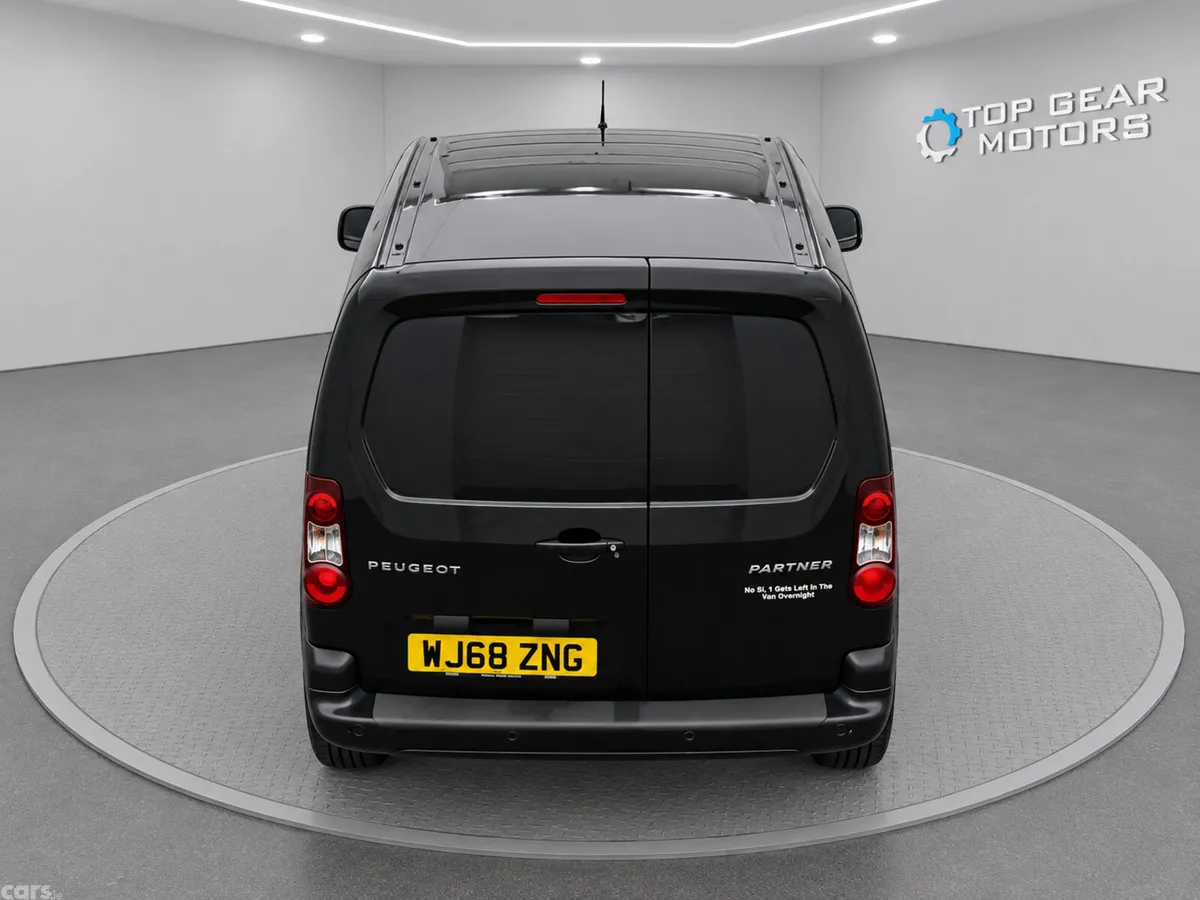 Peugeot Partner MPV, Diesel, 2018, Black