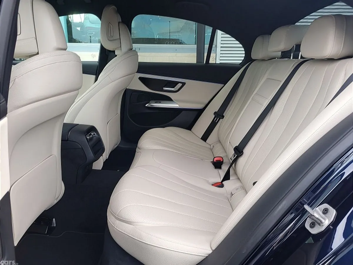Mercedes-Benz E-Class Saloon, Diesel Plug-in Hybrid, 2027, Blue