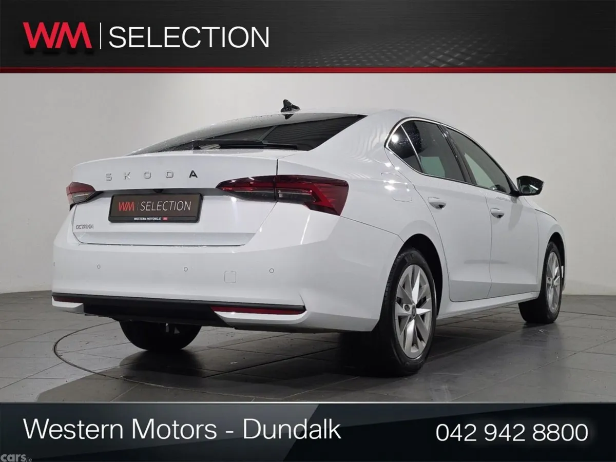 Skoda Octavia Saloon, Diesel, 2026, White