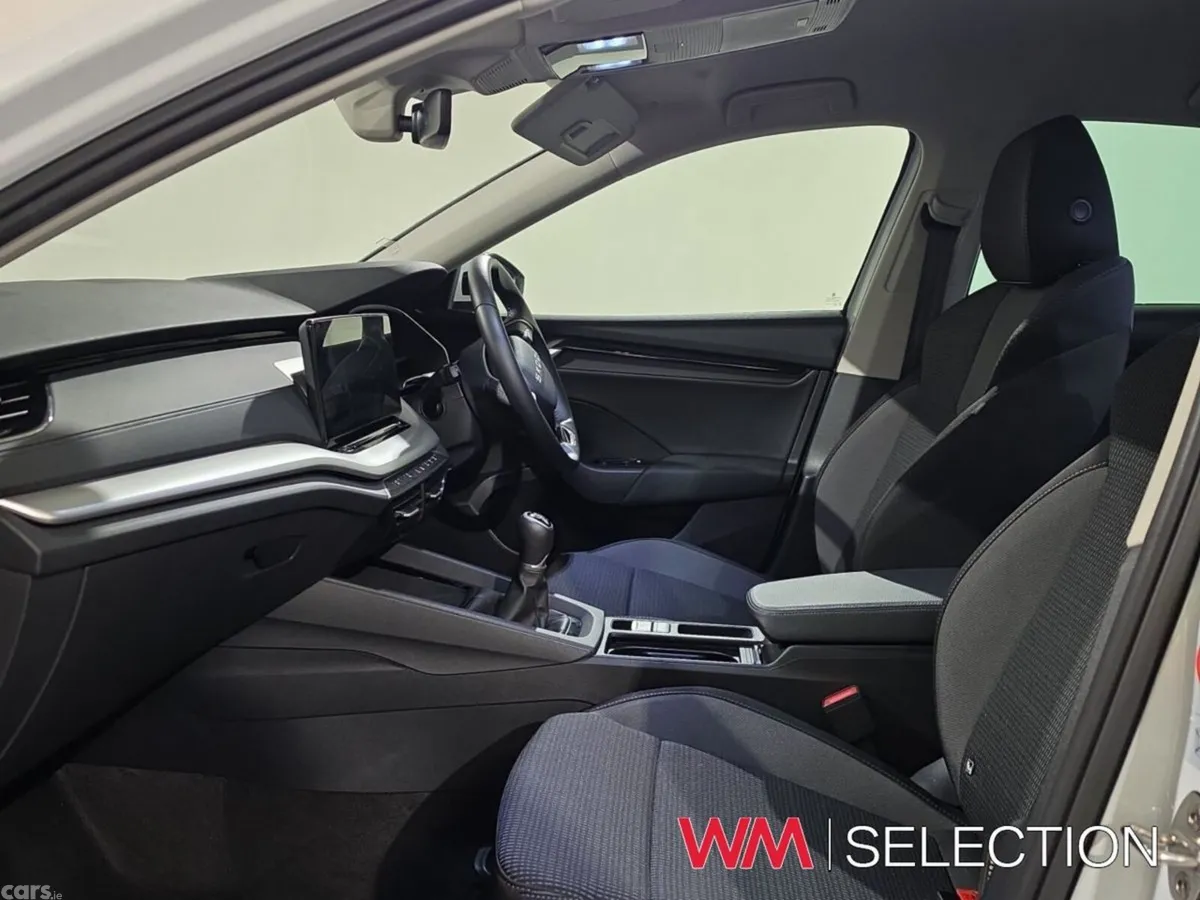 Skoda Octavia Saloon, Diesel, 2026, White