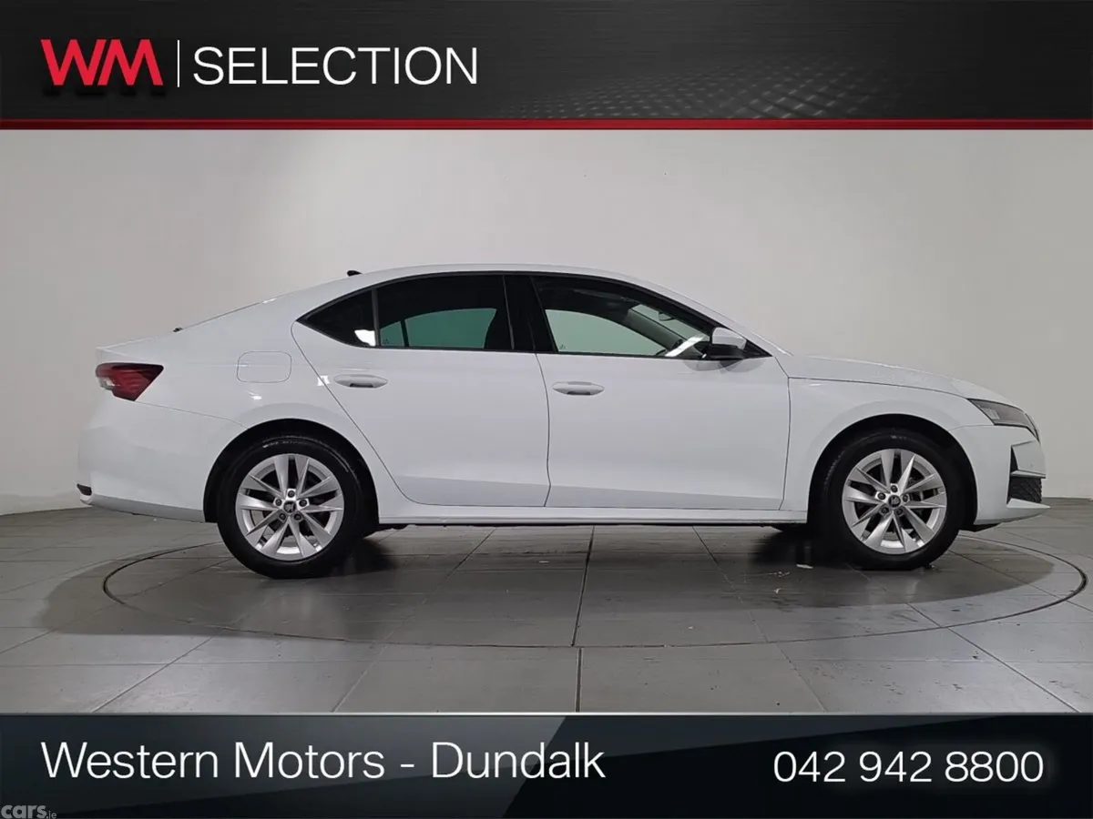 Skoda Octavia Saloon, Diesel, 2026, White