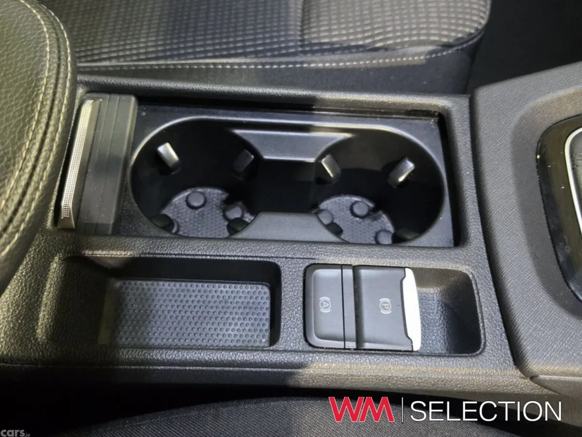 Skoda Octavia Saloon, Diesel, 2026, White