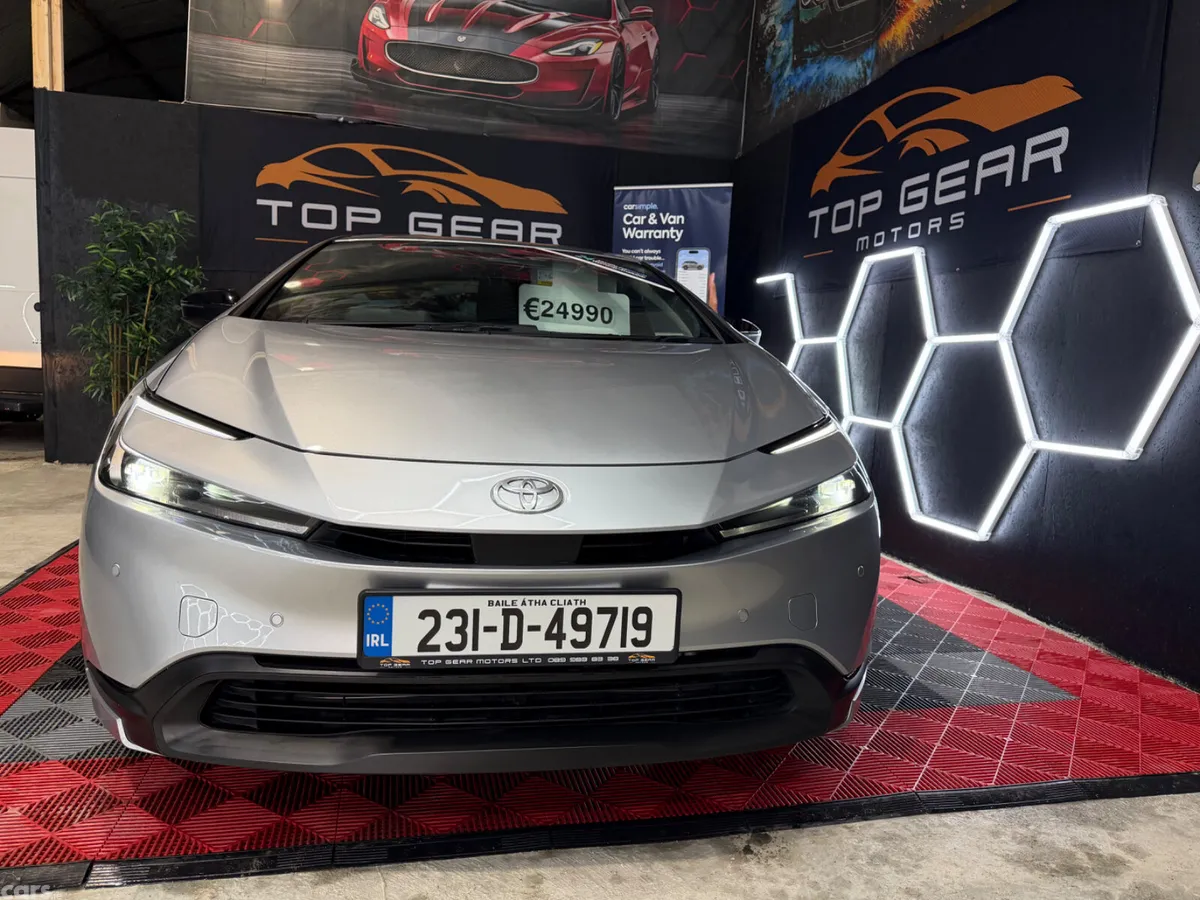 Toyota Prius Saloon, Petrol Hybrid, 2023, Silver