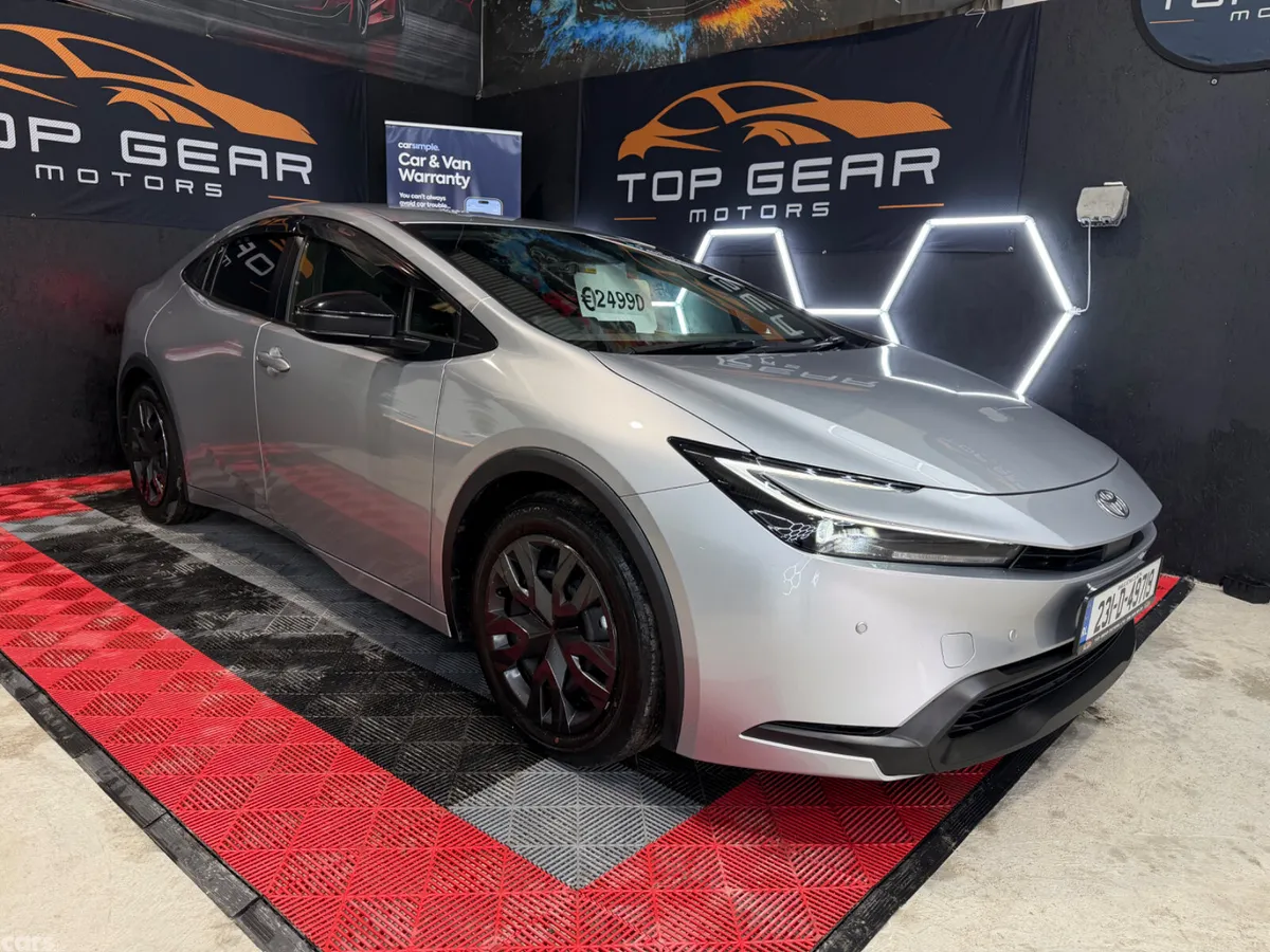 Toyota Prius Saloon, Petrol Hybrid, 2023, Silver