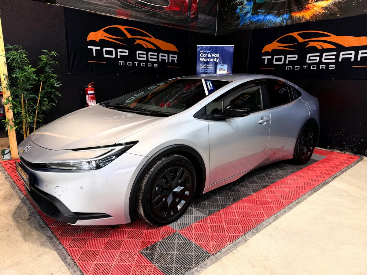 Toyota Prius Saloon, Petrol Hybrid, 2023, Silver