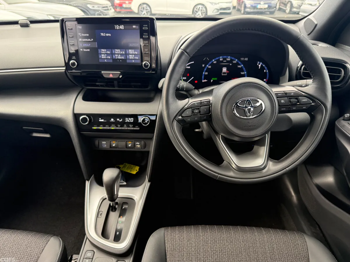 Toyota Yaris Cross SUV, Petrol Hybrid, 2023, White