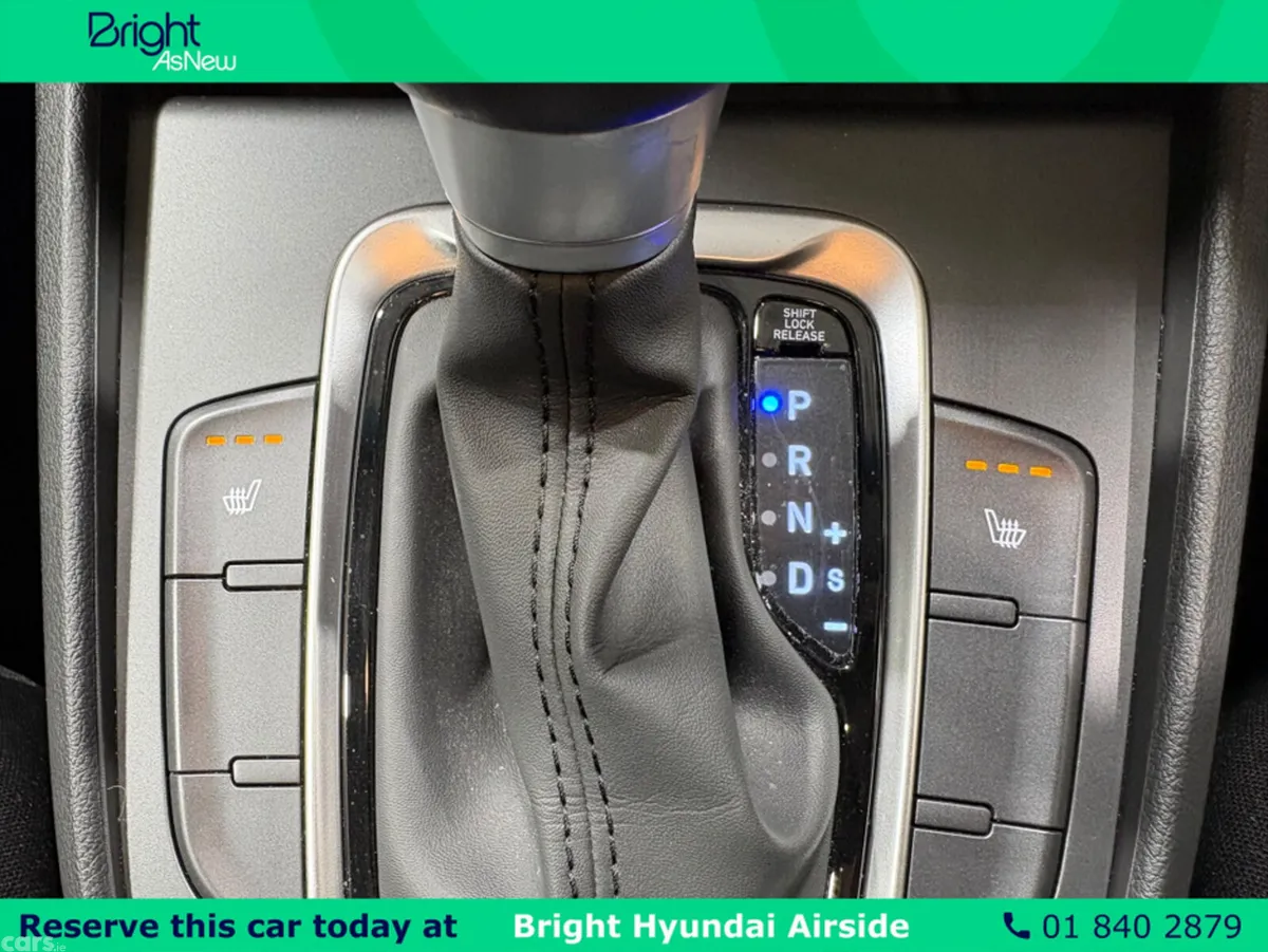 Hyundai KONA MPV, Petrol Hybrid, 2022, Red