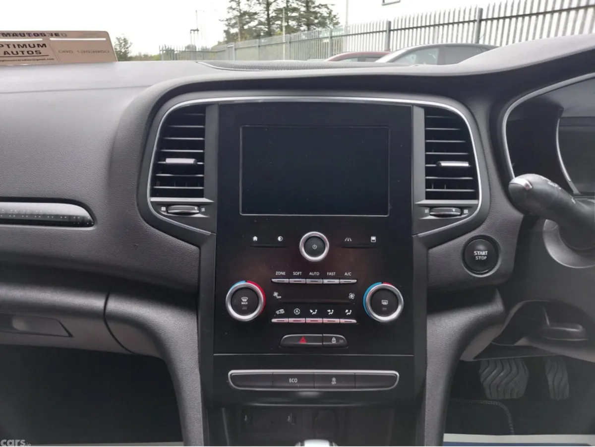Renault Megane Hatchback, Petrol, 2019, Blue