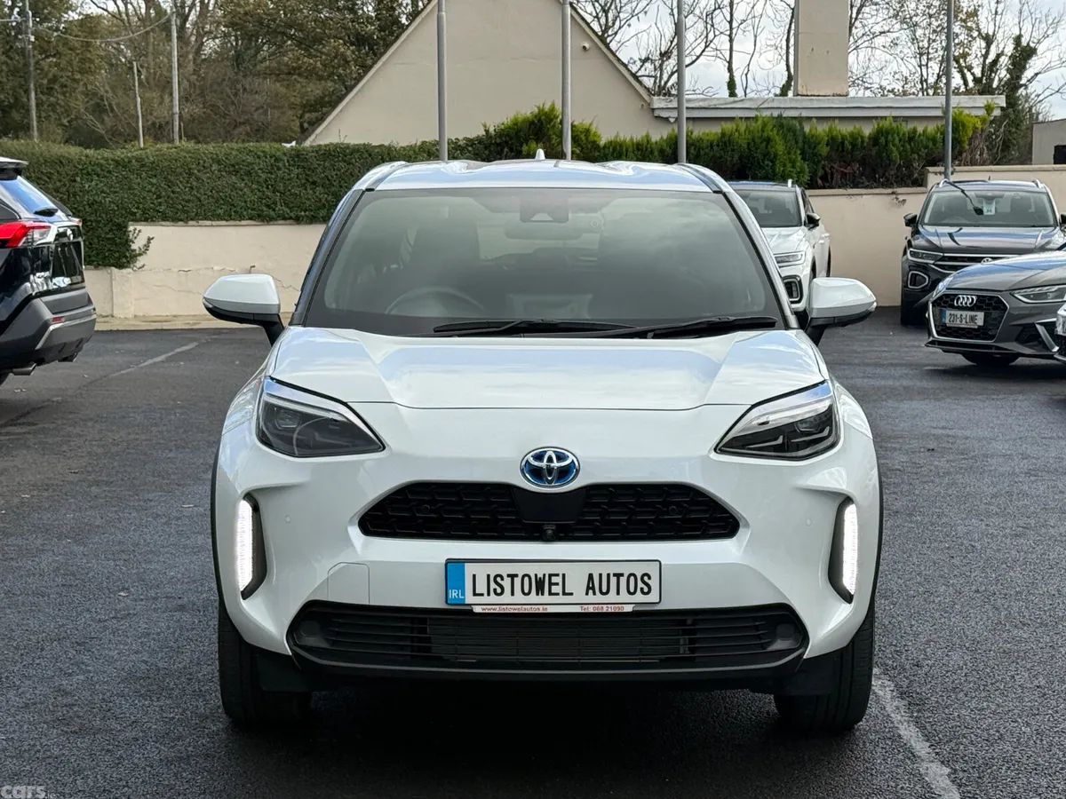 Toyota Yaris Cross SUV, Petrol Hybrid, 2023, White