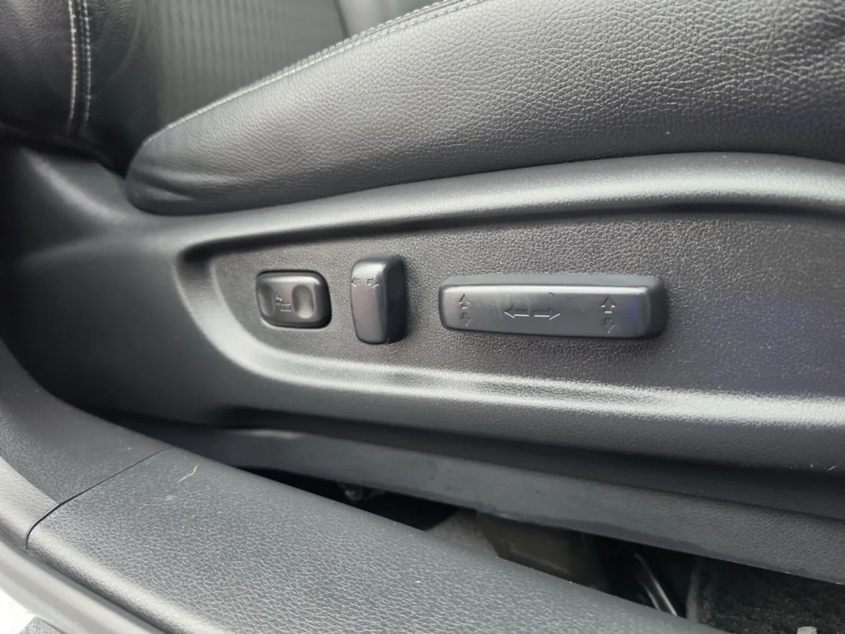 Honda Accord Saloon, Petrol Hybrid, 2017, White