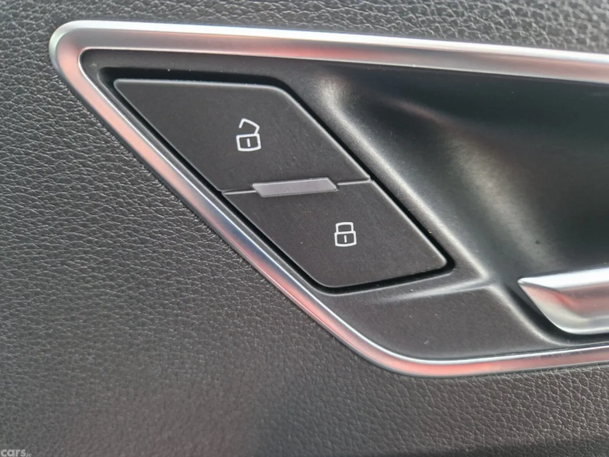 Audi Q2 Hatchback, Petrol, 2017, Orange