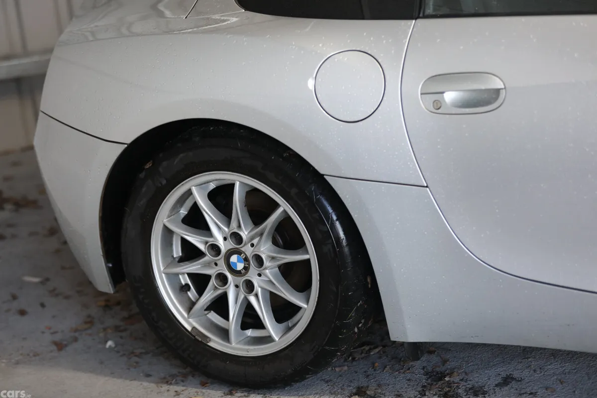 BMW Z4 Convertible, Petrol, 2006, Silver