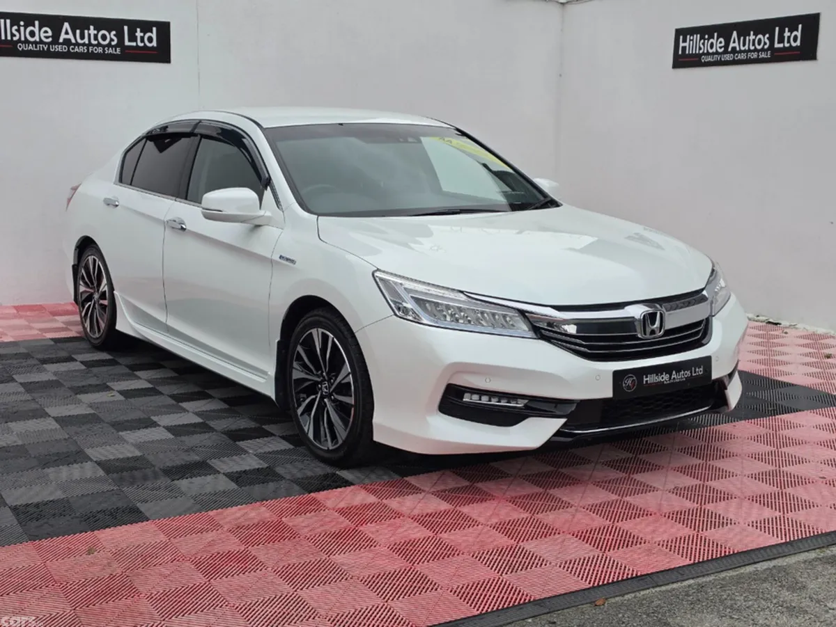 Honda Accord Saloon, Petrol Hybrid, 2017, White