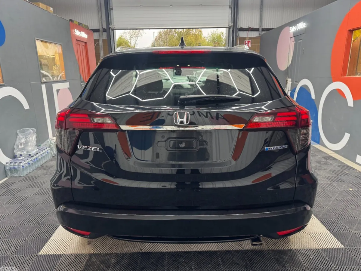 Honda Vezel SUV, Petrol Hybrid, 2018, Black