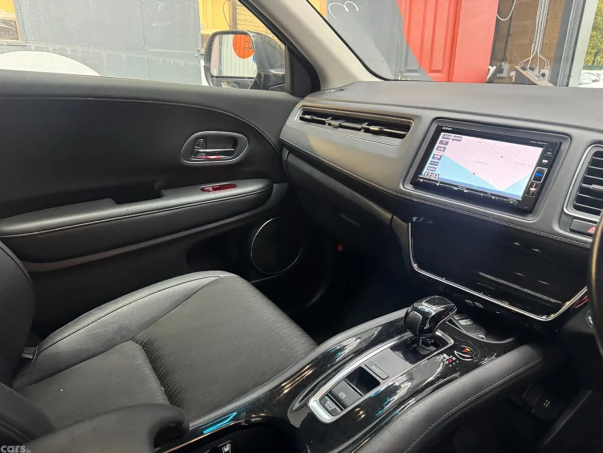 Honda Vezel SUV, Petrol Hybrid, 2018, Black