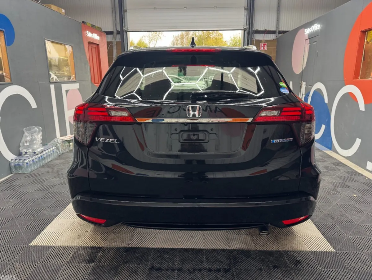 Honda Vezel SUV, Petrol Hybrid, 2020, Black