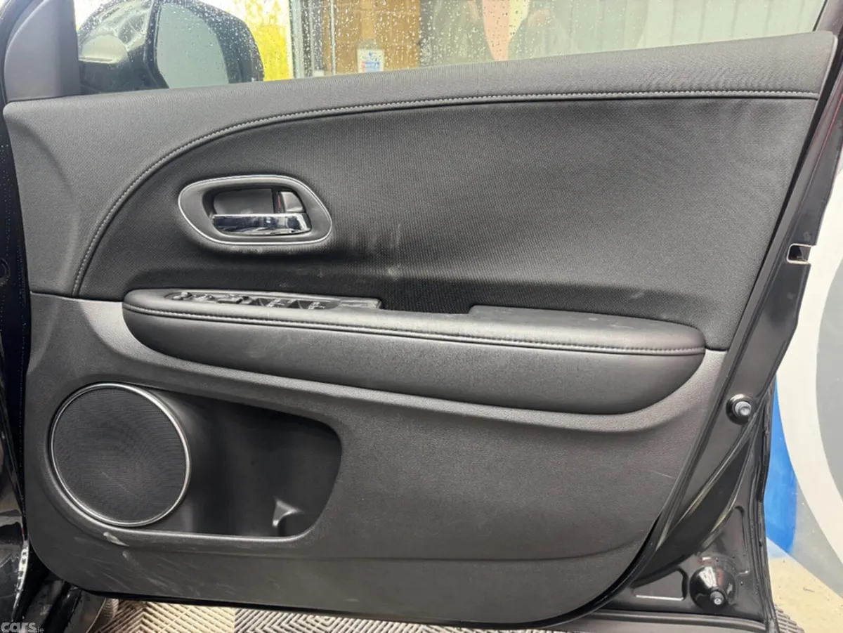 Honda Vezel SUV, Petrol Hybrid, 2018, Black