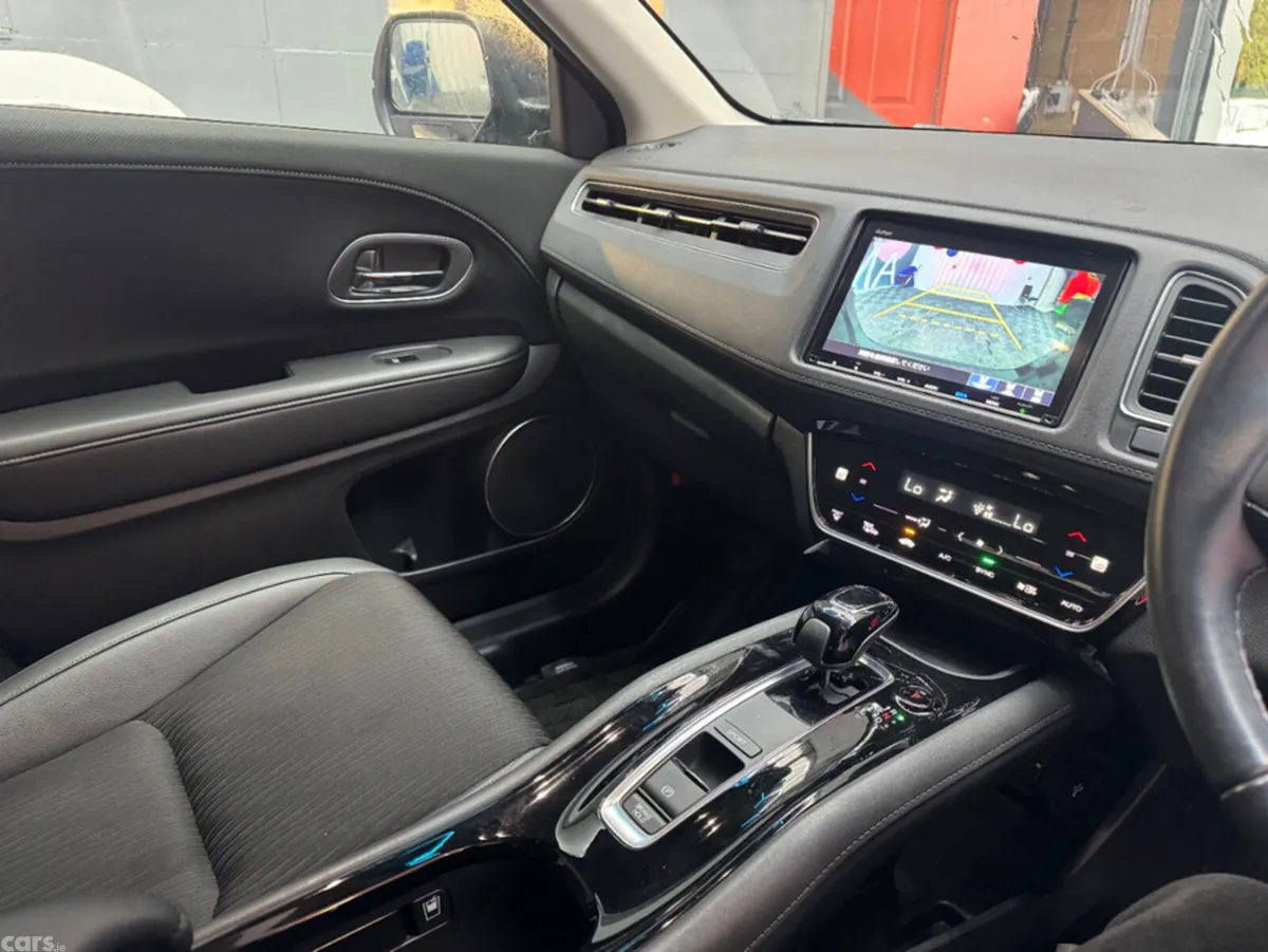 Honda Vezel SUV, Petrol Hybrid, 2020, Black
