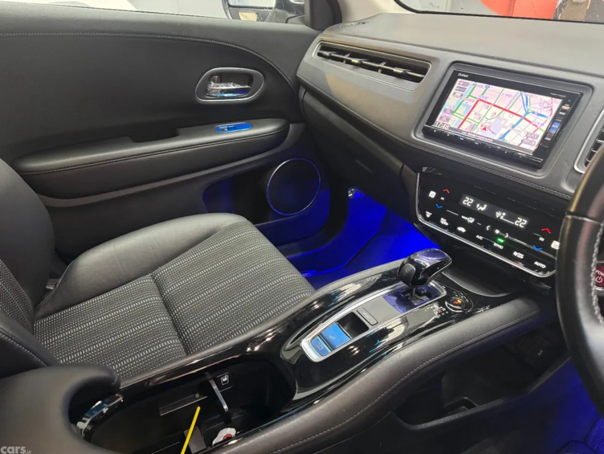 Honda Vezel SUV, Petrol, 2018, White