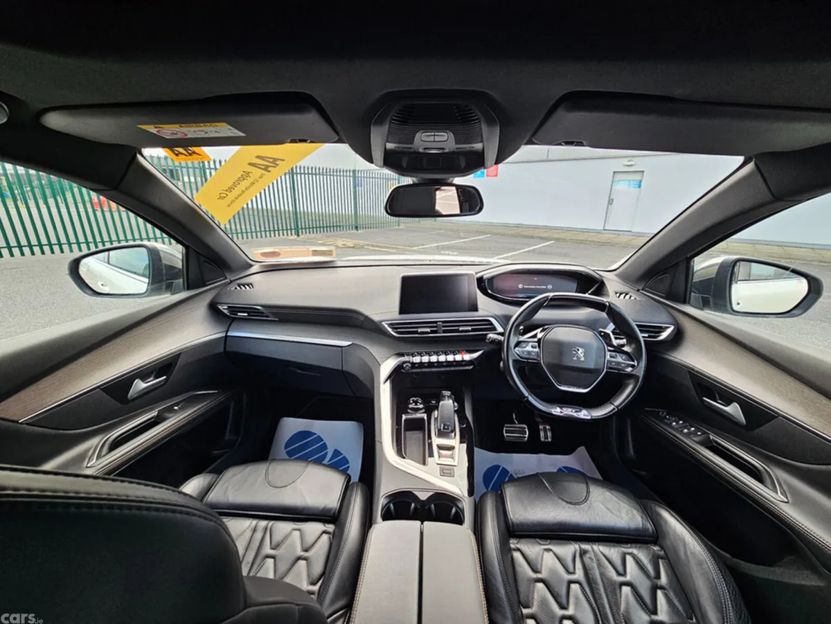 Peugeot 5008 MPV, Diesel, 2019, White