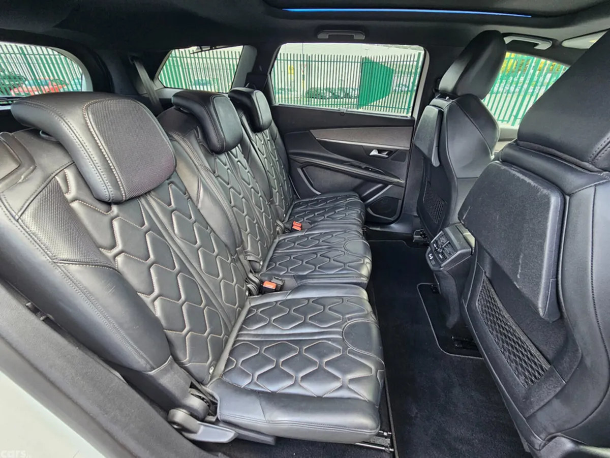 Peugeot 5008 MPV, Diesel, 2019, White