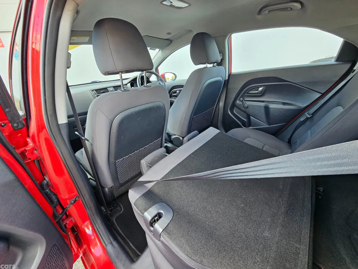 Kia Rio MPV, Petrol, 2013, Red
