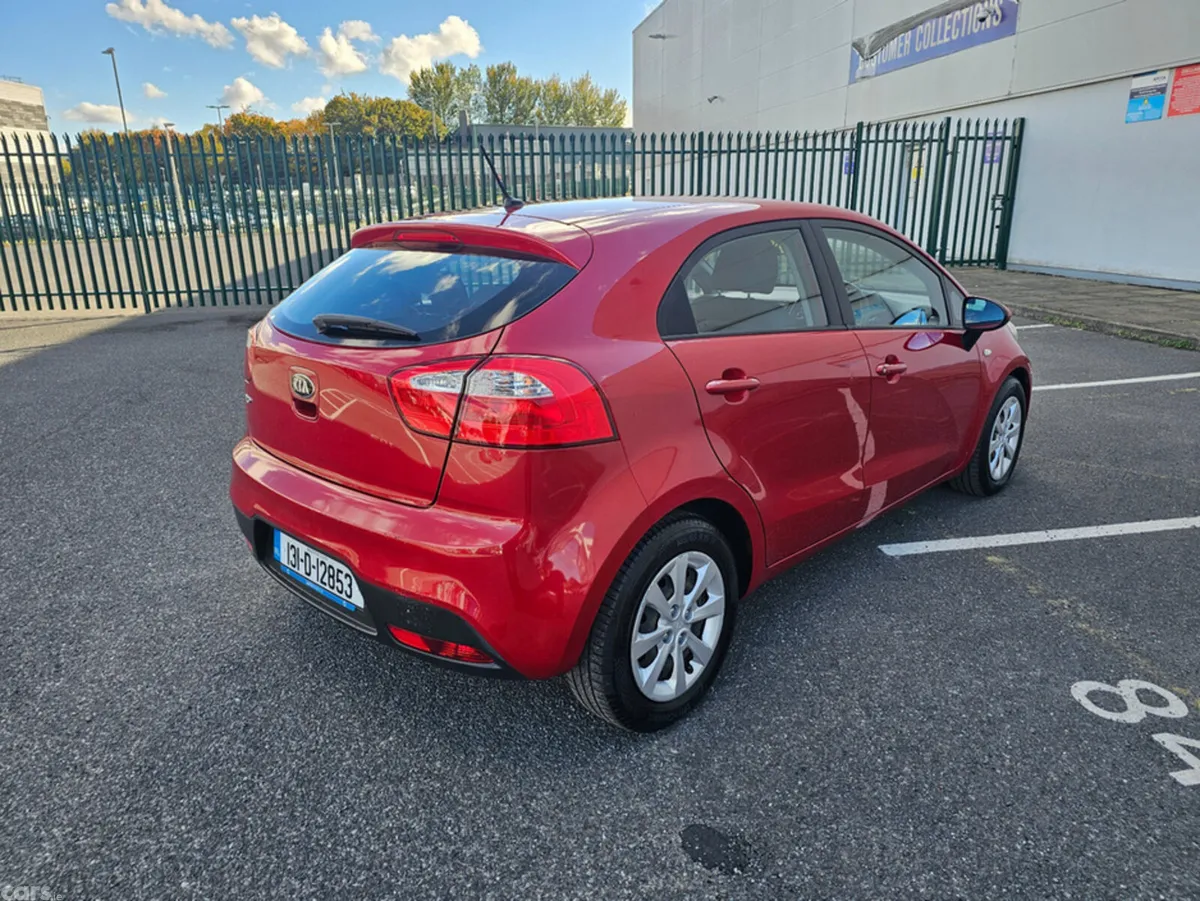 Kia Rio MPV, Petrol, 2013, Red