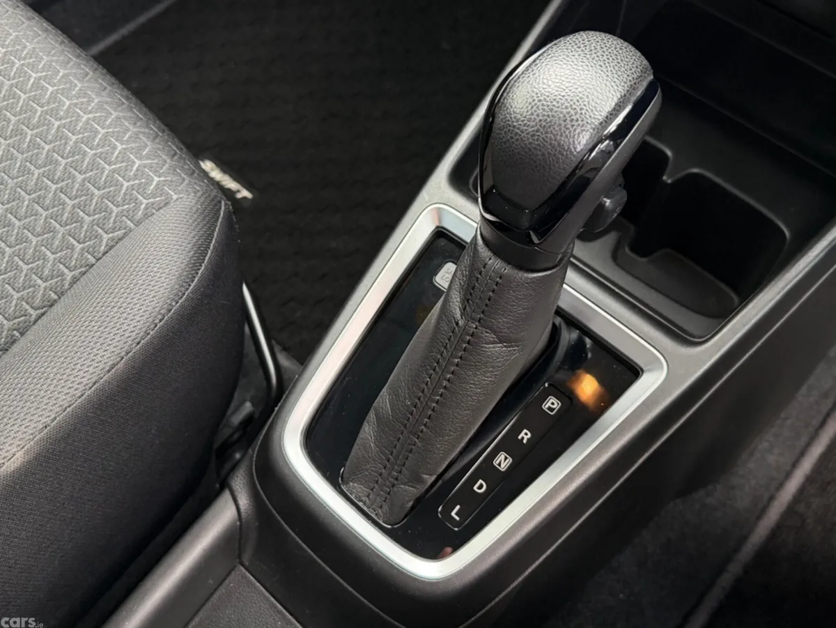 Suzuki Swift Hatchback, Petrol, 2019, Purple