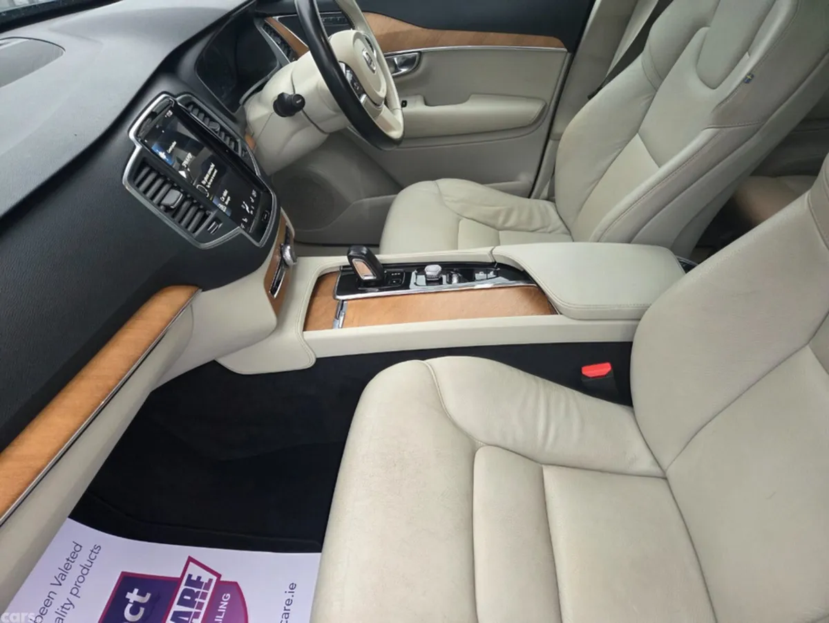 Volvo XC90 MPV, Diesel, 2021, Black