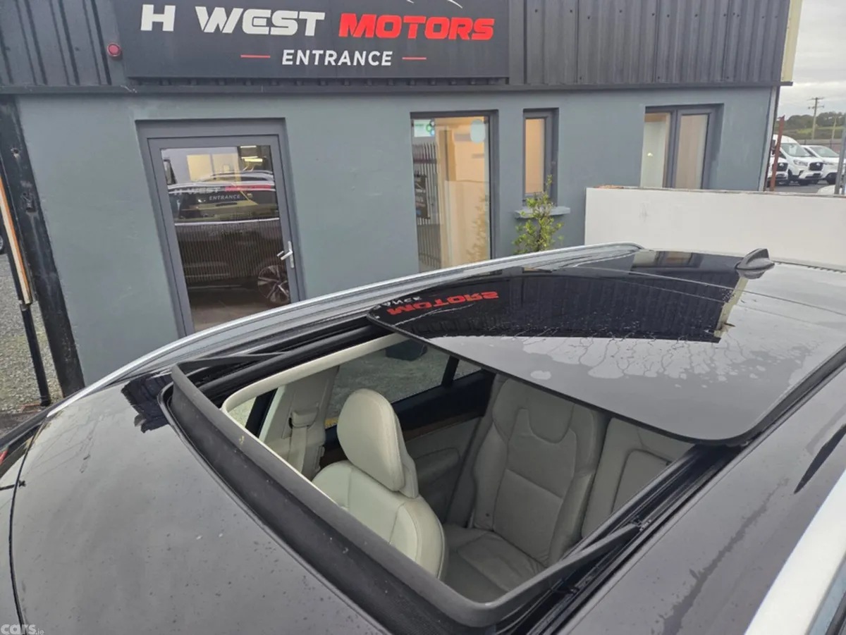 Volvo XC90 MPV, Diesel, 2021, Black